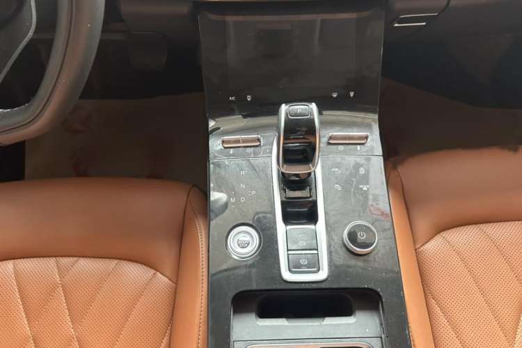 Used Chery Tiggo 8 PLUS 2021 290TGDI DCT Luxury Edition Interior 4
