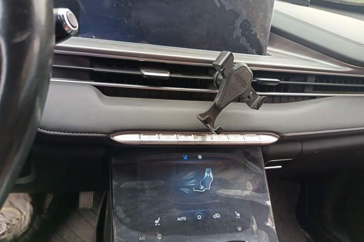 Used Chery Tiggo 8 PLUS 2021 290TGDI DCT Luxury Edition Audio And AC Panel