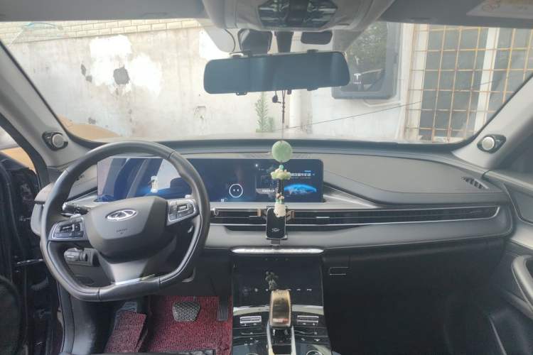 Used Chery Tiggo 8 PLUS 2021 290TGDI DCT Haoting Edition Center Console