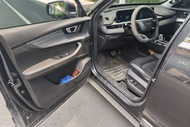Used Chery Tiggo 8 PLUS 2021 290TGDI DCT Haoting Edition Driver Seat