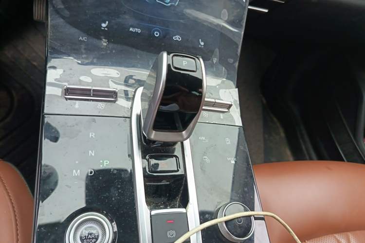 Used Chery Tiggo 8 PLUS 2021 290TGDI DCT Luxury Edition Gear Lever