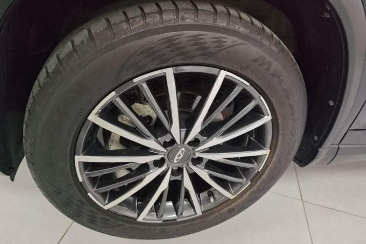 Used Chery Tiggo 8 PLUS 2021 290TGDI DCT Haoting Edition Left Front Wheel Hub