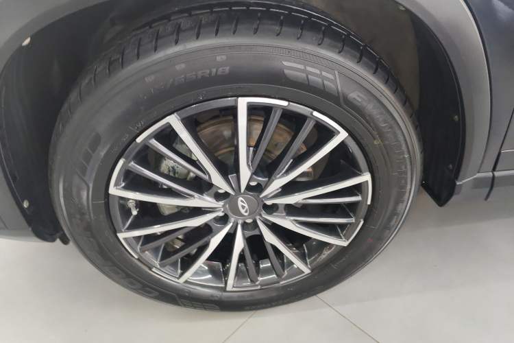 Used Chery Tiggo 8 PLUS 2021 290TGDI DCT Haoting Edition Left Front Wheel Hub