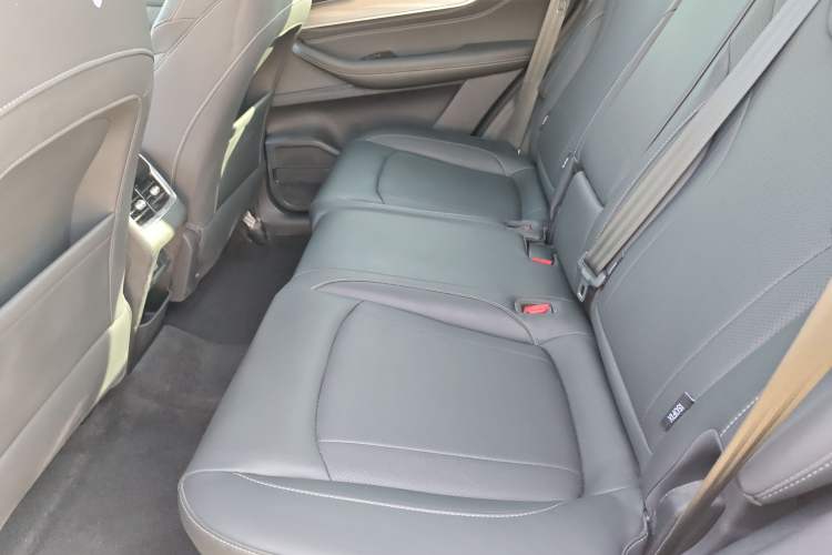 Used Chery Tiggo 8 PLUS 2021 290TGDI DCT Haoting Edition Left Rear Seat