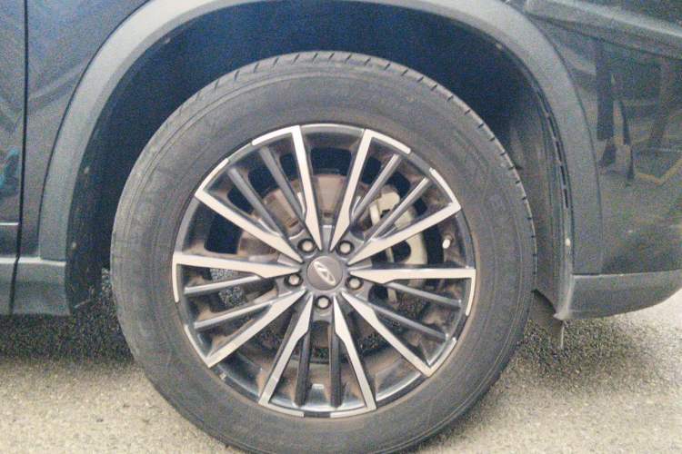 Used Chery Tiggo 8 PLUS 2021 290TGDI DCT Haoting Edition Right Front Wheel Hub