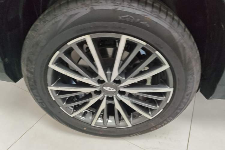 Used Chery Tiggo 8 PLUS 2021 290TGDI DCT Haoting Edition Right Rear Wheel Hub