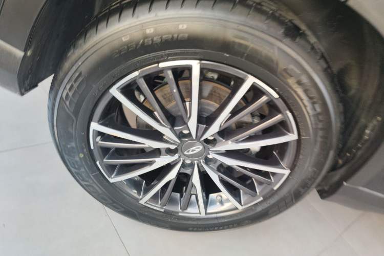 Used Chery Tiggo 8 PLUS 2021 290TGDI DCT Haoting Edition Right Rear Wheel Hub