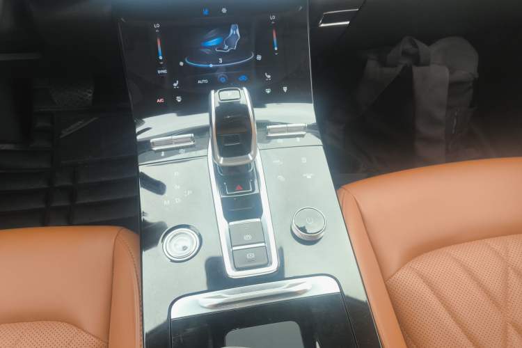 Used Chery Tiggo 8 PLUS 2021 290TGDI DCT Luxury Edition Gear Lever