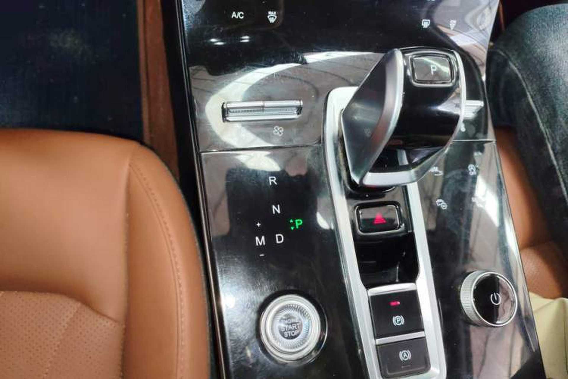 Used Chery Tiggo 8 PLUS 2021 290TGDI DCT Luxury Edition Gear Lever