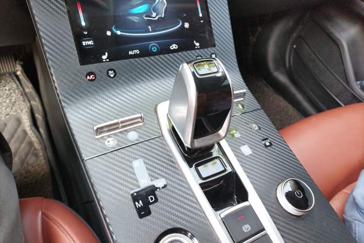 Used Chery Tiggo 8 PLUS 2021 290TGDI DCT Luxury Edition Gear Lever
