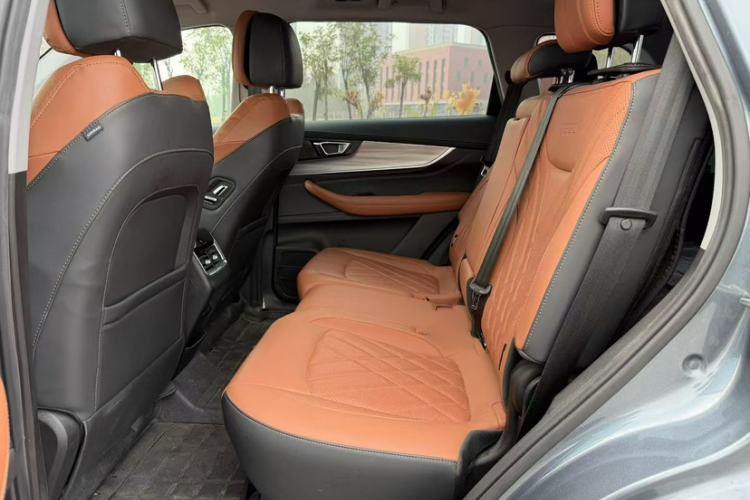 Used Chery Tiggo 8 PLUS 2021 290TGDI DCT Haoyao Edition Interior 3