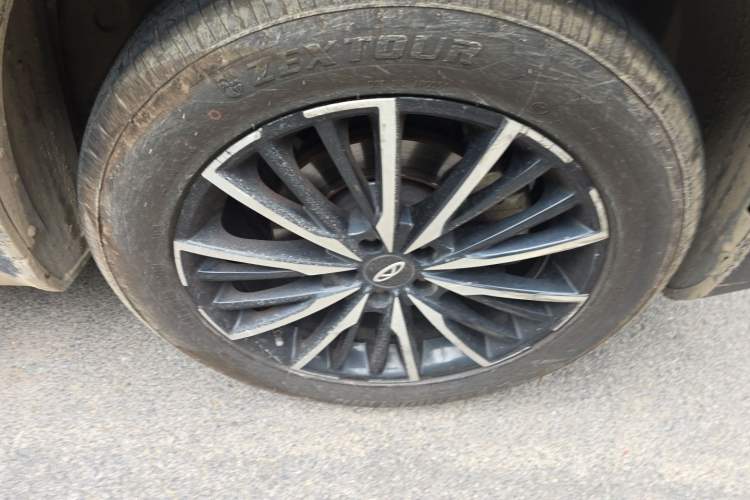 Used Chery Tiggo 8 PLUS 2021 290TGDI DCT Haoting Edition Right Front Wheel Hub