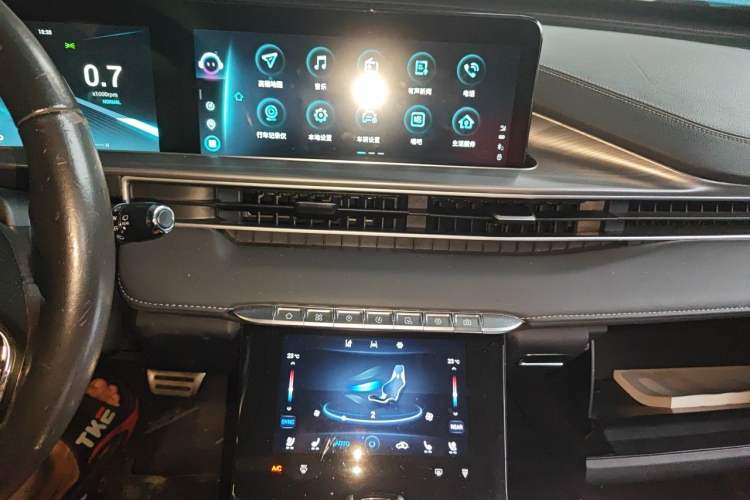 Used Chery Tiggo 8 PLUS 2021 290TGDI DCT Haoyao Edition Audio And AC Panel