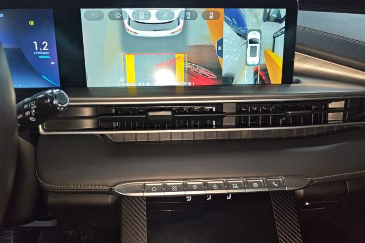 Used Chery Tiggo 8 PLUS 2021 290TGDI DCT Haoting Edition Audio And AC Panel