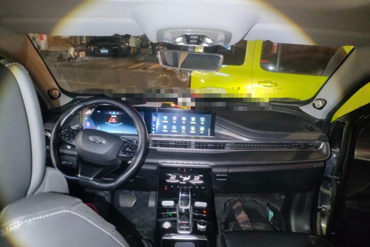 Used Chery Tiggo 8 PLUS 2021 290TGDI DCT Haoting Edition Center Console