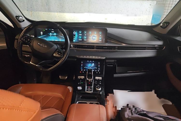 Used Chery Tiggo 8 PLUS 2021 290TGDI DCT Haoyao Edition Center Console