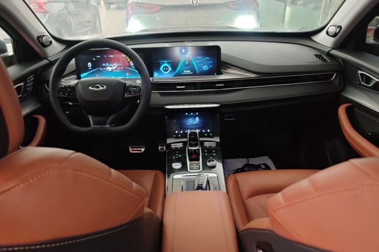 Used Chery Tiggo 8 PLUS 2021 290TGDI DCT Haoyao Edition Center Console