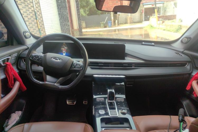 Used Chery Tiggo 8 PLUS 2021 290TGDI DCT Haoyao Edition Center Console