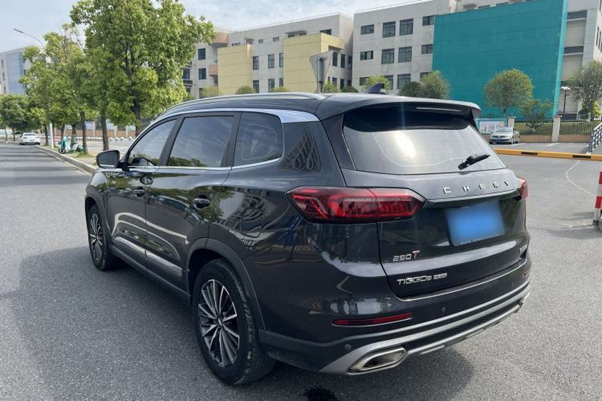 Used Chery Tiggo 8 PLUS 2021 290TGDI DCT Luxury Edition Exterior 4