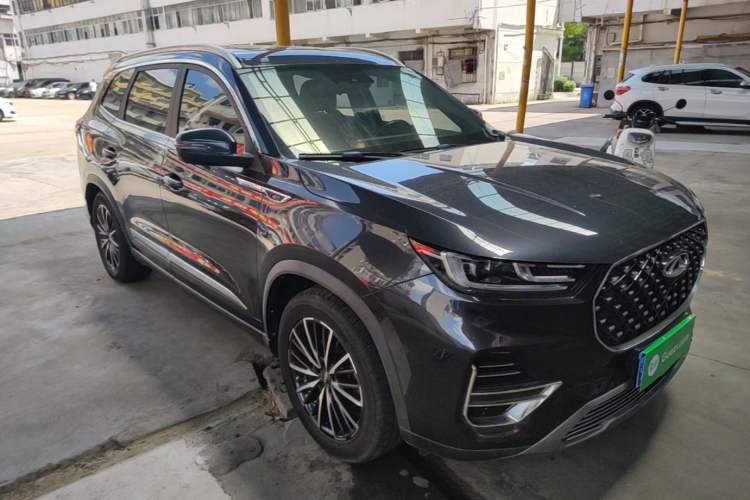 Used Chery Tiggo 8 PLUS 2021 290TGDI DCT Luxury Edition Front Right 45 Deg