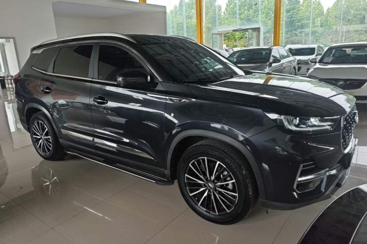 Used Chery Tiggo 8 PLUS 2021 290TGDI DCT Luxury Edition Front Right 45 Deg