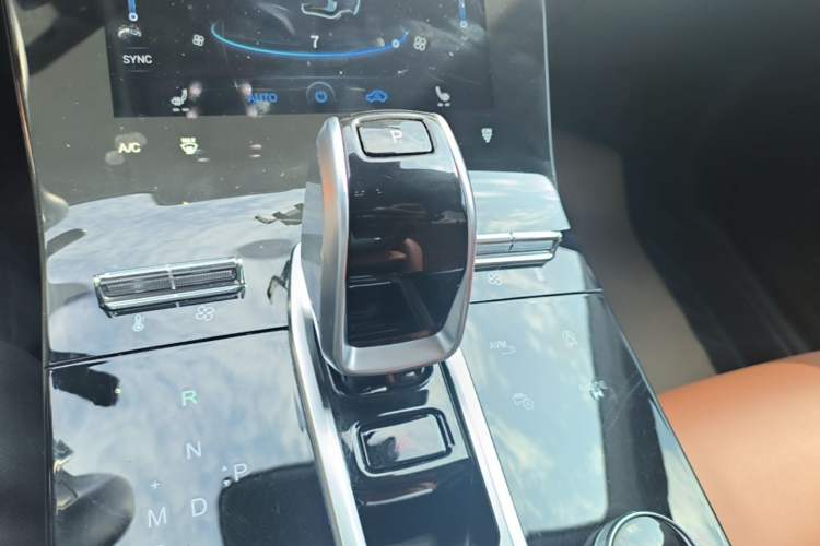 Used Chery Tiggo 8 PLUS 2021 290TGDI DCT Luxury Edition Gear Lever