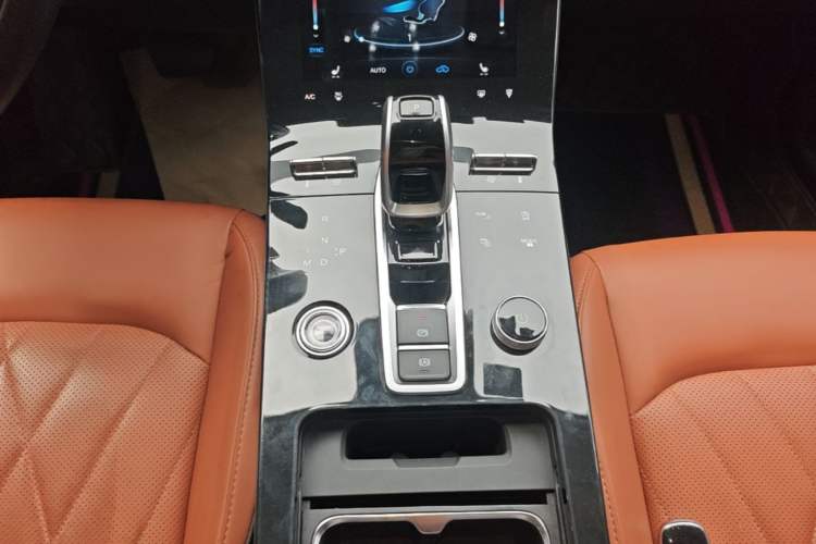 Used Chery Tiggo 8 PLUS 2021 290TGDI DCT Luxury Edition Gear Lever