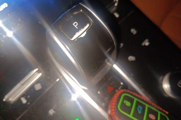 Used Chery Tiggo 8 PLUS 2021 290TGDI DCT Luxury Edition Gear Lever
