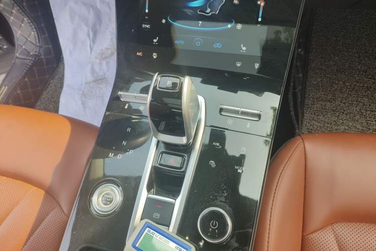 Used Chery Tiggo 8 PLUS 2021 290TGDI DCT Luxury Edition Gear Lever