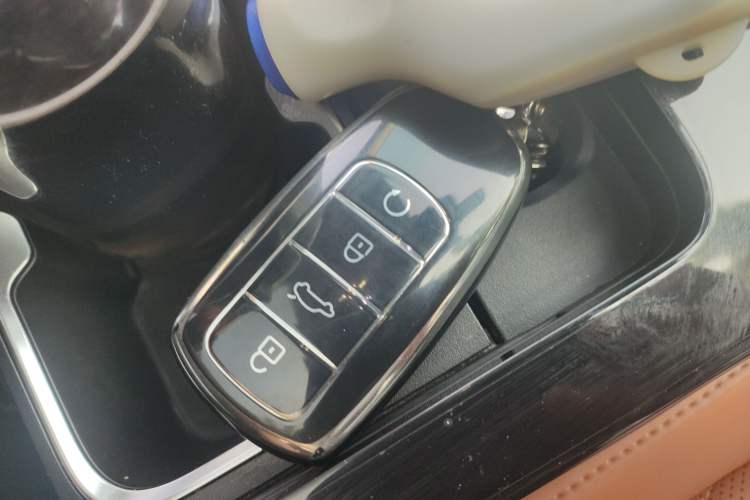 Used Chery Tiggo 8 PLUS 2021 290TGDI DCT Luxury Edition Interior 1