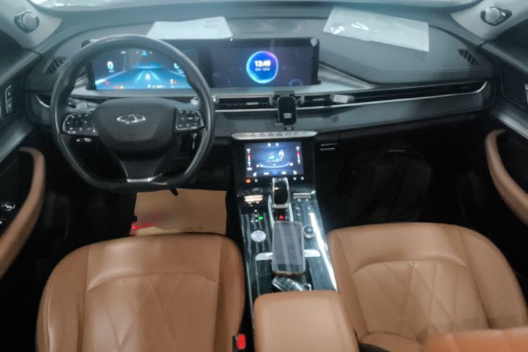 Used Chery Tiggo 8 PLUS 2021 290TGDI DCT Luxury Edition Interior 2