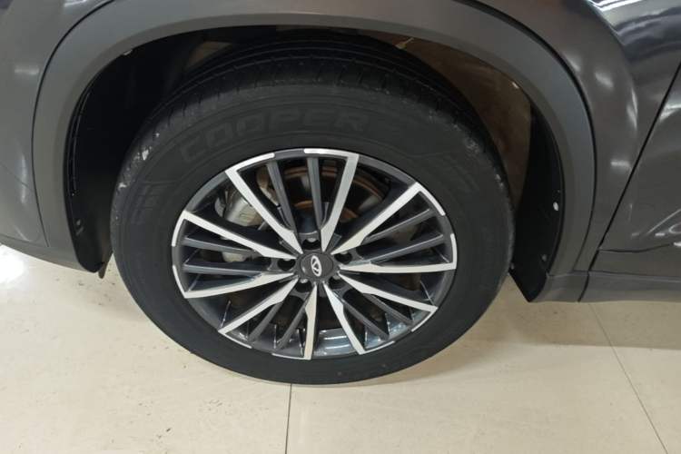 Used Chery Tiggo 8 PLUS 2021 290TGDI DCT Haoting Edition Left Front Wheel Hub