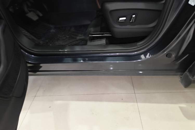 Used Chery Tiggo 8 PLUS 2021 290TGDI DCT Luxury Edition Left Side Sill