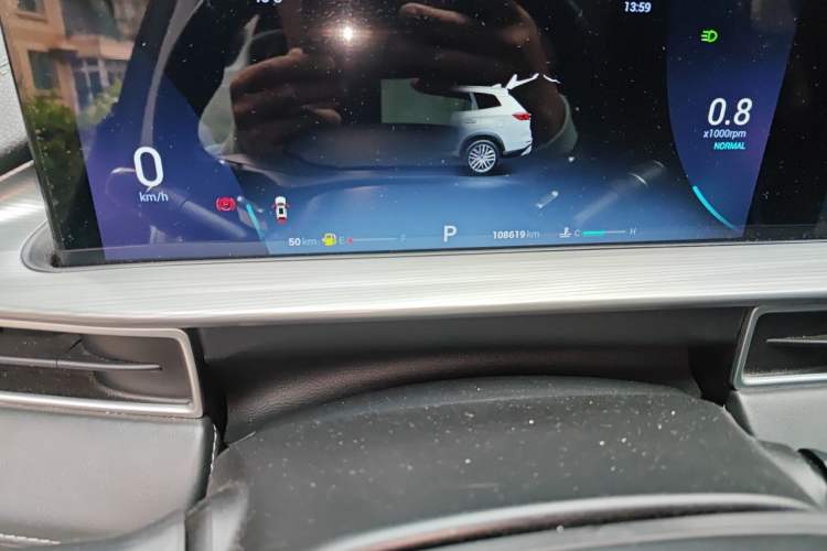 Used Chery Tiggo 8 PLUS 2021 290TGDI DCT Haoting Edition Odometer Close Up