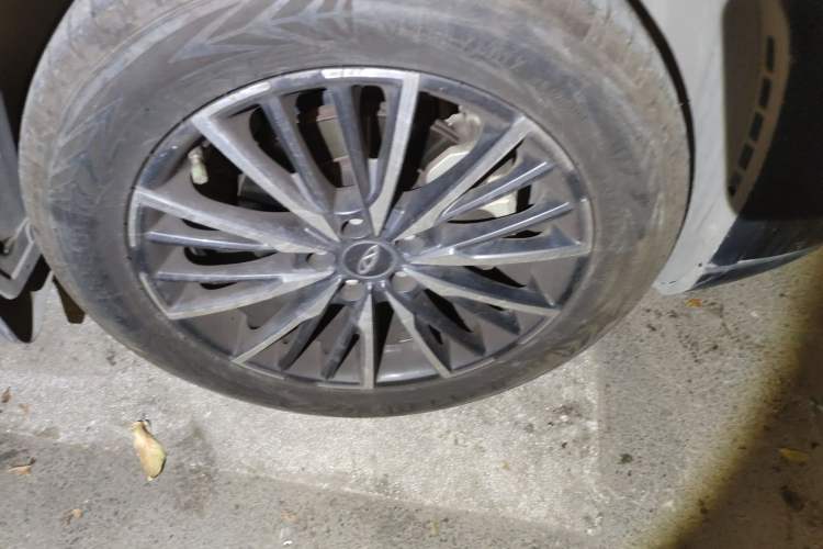 Used Chery Tiggo 8 PLUS 2021 290TGDI DCT Haoting Edition Right Front Wheel Hub