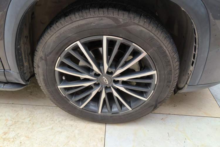 Used Chery Tiggo 8 PLUS 2021 290TGDI DCT Haoting Edition Right Front Wheel Hub