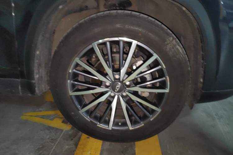 Used Chery Tiggo 8 PLUS 2021 290TGDI DCT Haoting Edition Right Front Wheel Hub
