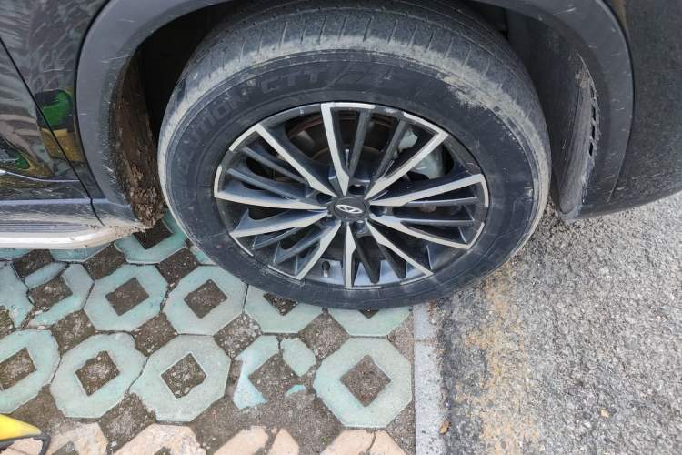 Used Chery Tiggo 8 PLUS 2021 290TGDI DCT Luxury Edition Right Front Wheel Hub