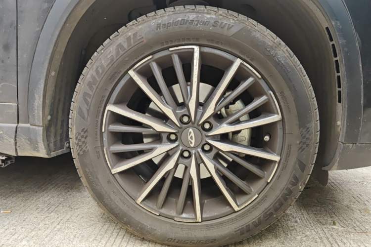 Used Chery Tiggo 8 PLUS 2021 290TGDI DCT Haoting Edition Right Front Wheel Hub