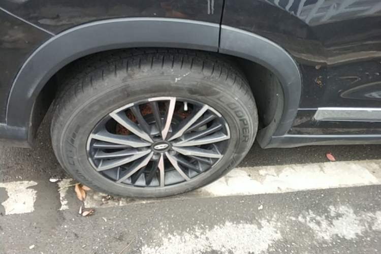 Used Chery Tiggo 8 PLUS 2021 290TGDI DCT Luxury Edition Right Rear Wheel Hub