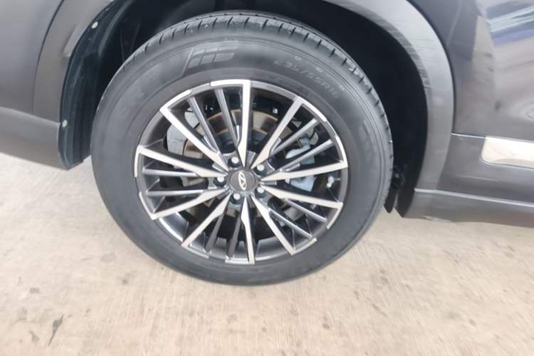 Used Chery Tiggo 8 PLUS 2021 290TGDI DCT Luxury Edition Right Rear Wheel Hub