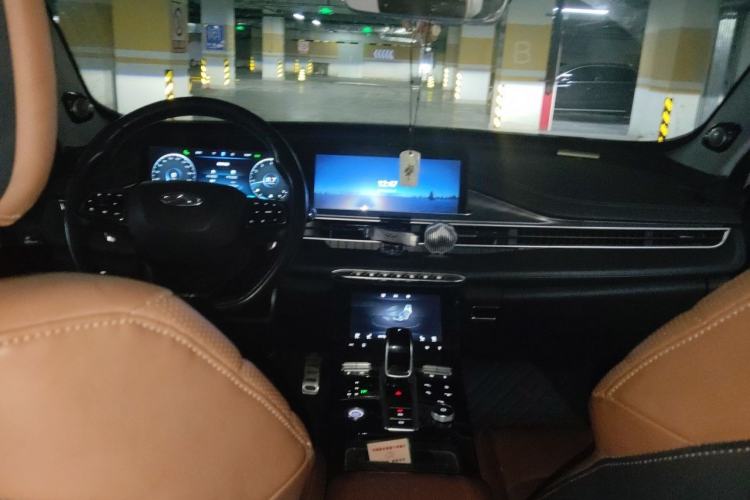 Used Chery Tiggo 8 PLUS 2021 290TGDI DCT Haoyao Edition Center Console