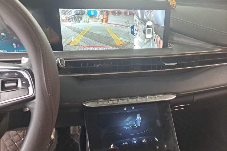 Used Chery Tiggo 8 PLUS 2021 290TGDI DCT Luxury Edition Audio And AC Panel