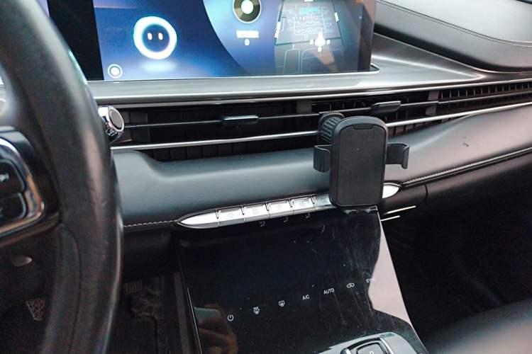 Used Chery Tiggo 8 PLUS  Audio And AC Panel