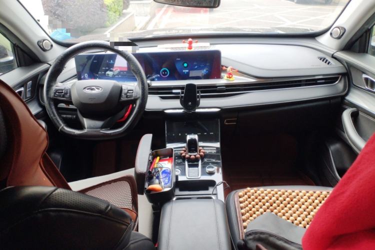 Used Chery Tiggo 8 PLUS 2021 290TGDI DCT Luxury Edition Center Console