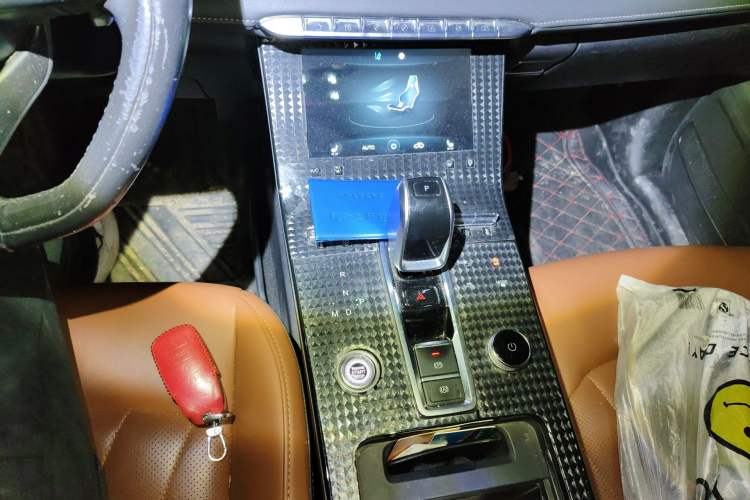 Used Chery Tiggo 8 PLUS 2021 290TGDI DCT Luxury Edition Gear Lever