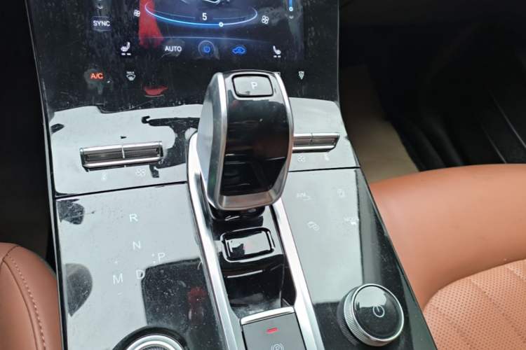 Used Chery Tiggo 8 PLUS 2021 290TGDI DCT Luxury Edition Gear Lever