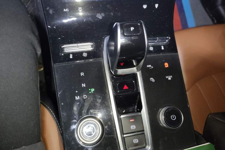 Used Chery Tiggo 8 PLUS 2021 290TGDI DCT Luxury Edition Gear Lever