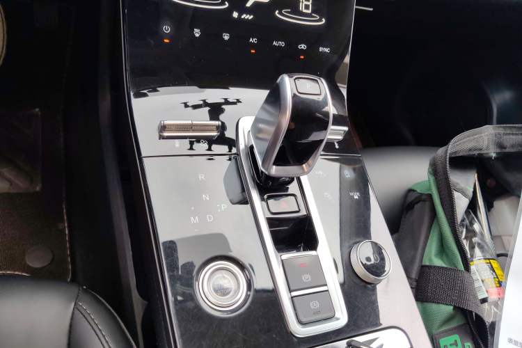 Used Chery Tiggo 8 PLUS 2021 290TGDI DCT Haoting Edition Gear Lever