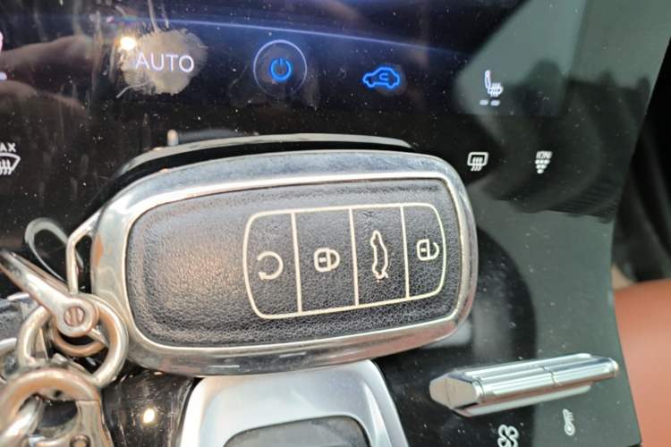 Used Chery Tiggo 8 PLUS 2021 290TGDI DCT Luxury Edition Interior 1